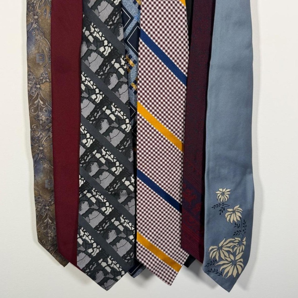 8 vintage neck ties